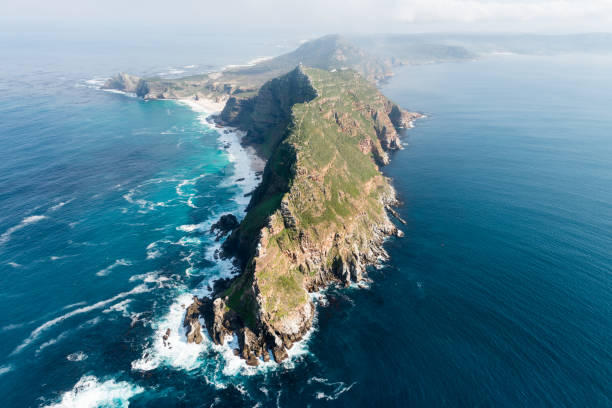 vista aérea de cape point (sudáfrica) - cape point fotografías e imágenes de stock