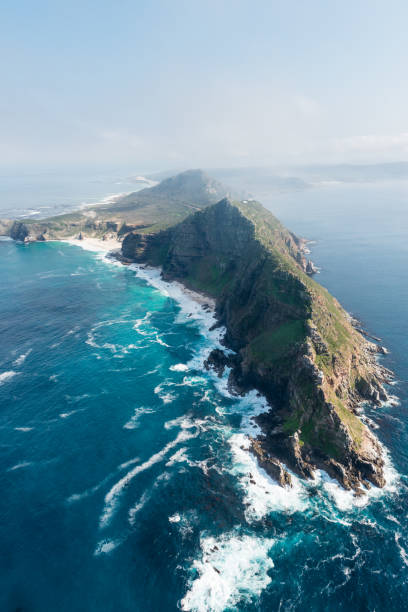 vue aérienne de pointe du cap (afrique du sud) - aircraft point of view photos et images de collection