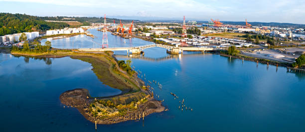 istock Tacoma Washington Industrial Foss Waterway District 811017014