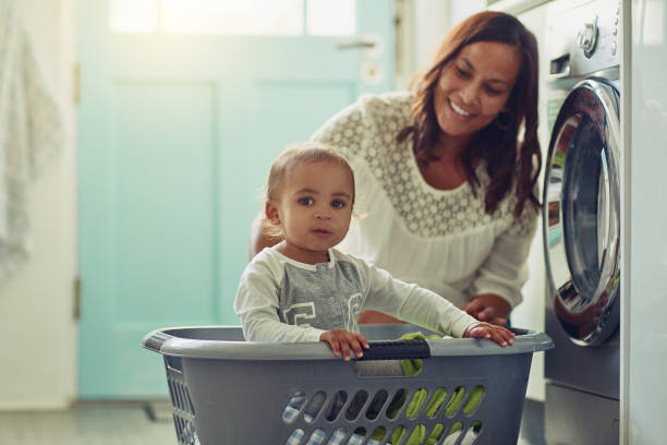 istock Mommy doesn't know her washing basket is also my ship 811195354