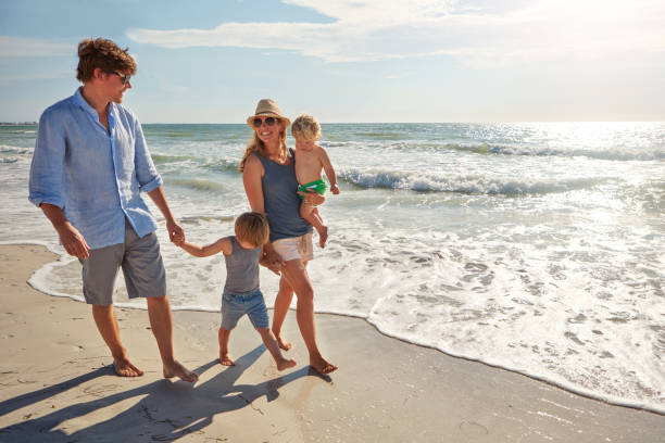 istock Family makes summer fun 811322684