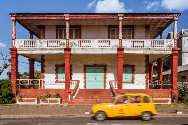 arquitetura colonial - sakalava - fotografias e filmes do acervo