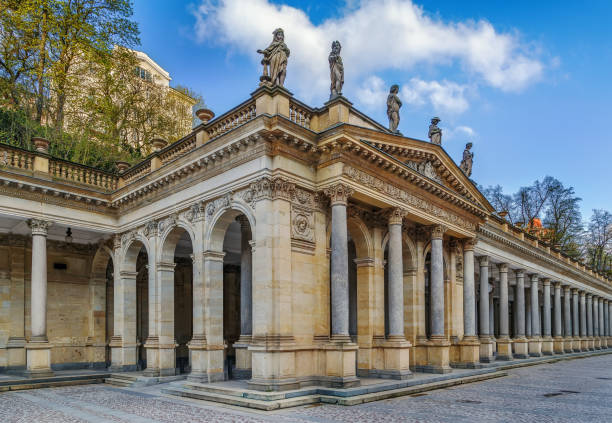 istock The Mill Colonnade, Karlovy Vary 811535442