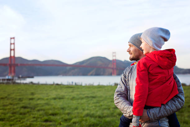 istock family in san francisco 811767488
