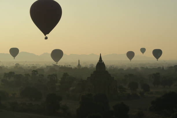 istock HOT AIR BALLOONS IN BAGAN MYANMAR 811813336