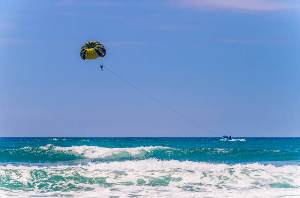istock In parachutes on the sea (motañitas - ecuador). 811874890