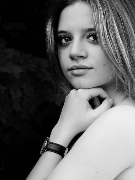 istock Black and white Portrait of model that lood at camera 812009718