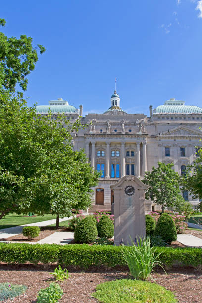 istock Indianapolis, Indiana capitol building 812019860