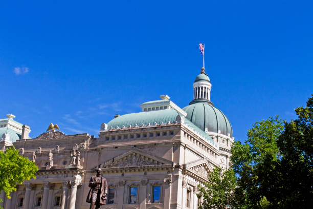istock Indiana capitol building with blue skies 812047050