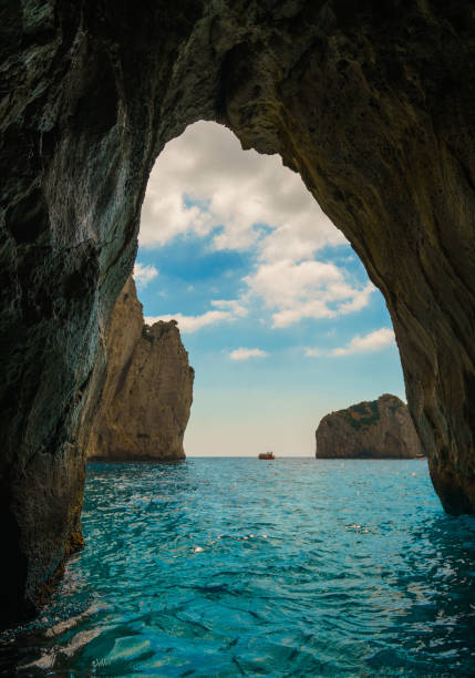 Caverna de ilha de Capri Itália - foto de acervo