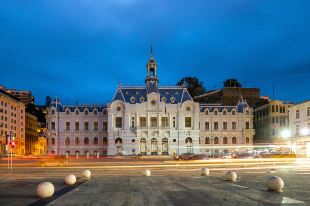istock The Sotomayor square at Valparaiso, Chile 812215168