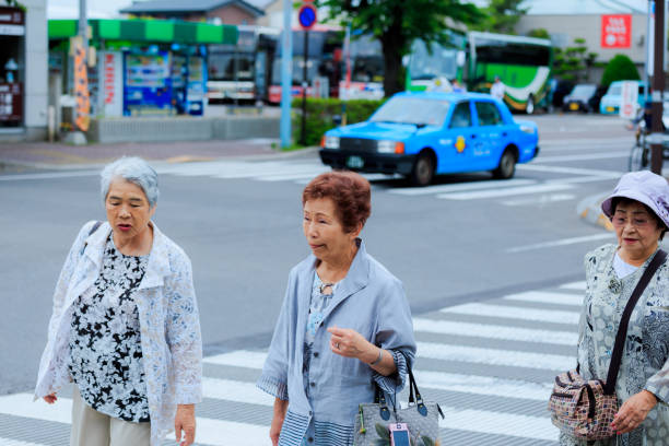 istock Japanese elderly women travel 812284210