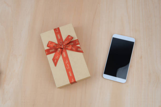 istock shopping gift online ,mobile shopping 812405402