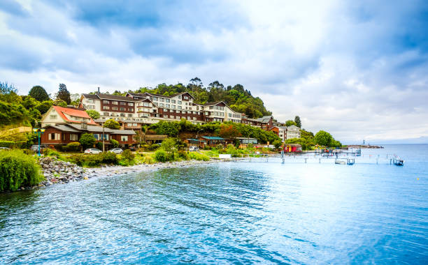 Playa Hermosa Con Casas Foto de stock y más banco de imágenes de Puerto Varas - Puerto Varas, Chile, Lago - iStock Playa Hermosa Con Casas Foto de stock y más banco de imágenes de Puerto Varas - Puerto Varas, Chile, Lago - iStock
