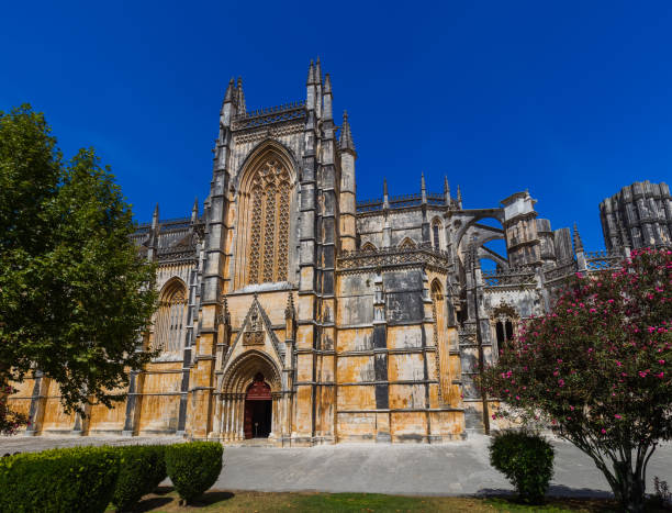 istock Batalha Monastery - Portugal 812635798