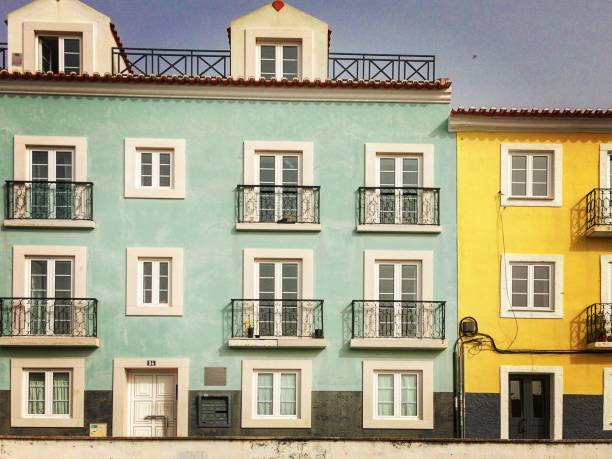 istock Lisbon Portugal building arquitecture 812652876