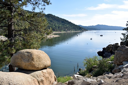 A snapshot of Big Bear Lake in California bustling with activity on a warm summer day.
