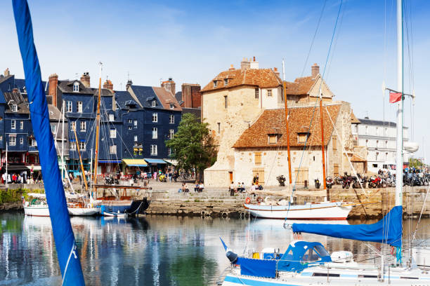 istock Scenic architecture of old pier at Honfleur 812713908