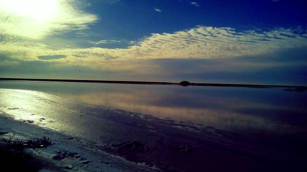 istock Land of salt 812773698