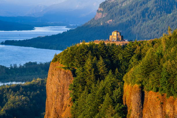 istock Crown Point At Columbia River Gorge, Oregon State 812779280