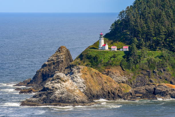 istock Heceta Head Lighthouse on Oregon Coast 812779318