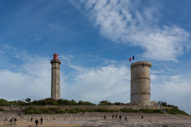 イル ・ デ ・ アル ・ アン ・ レ (フランス) 再の島の灯台 - ile de france 写真 ストックフォトと画像