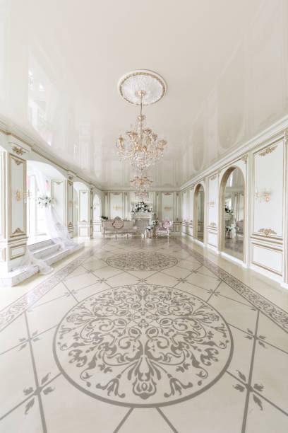 istock Luxurious vintage interior with mirror in the aristocratic style 812920244