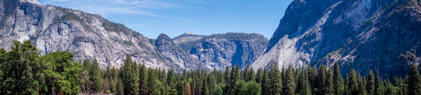 istock Panorama of Yosemite National Park 812925344