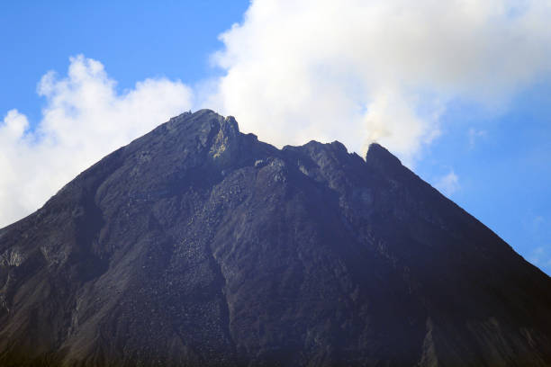 istock The peak of Mount Merapi 812955514