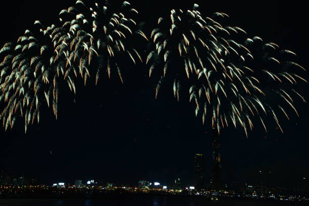 Flame5376 Photo of fireworks taken at the Seoul International Fireworks Festival 기념일 stock pictures, royalty-free photos & images