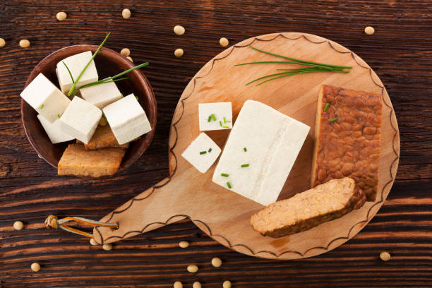 fondo de tofu y tempeh. - tempeh fotografías e imágenes de stock