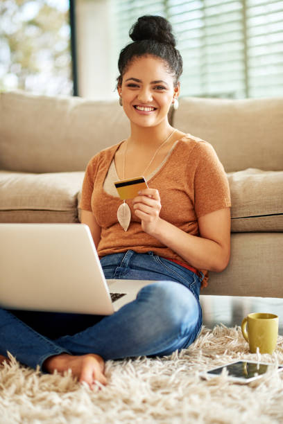 istock Hot coffee, hotspot and shopping all while at home 813102932
