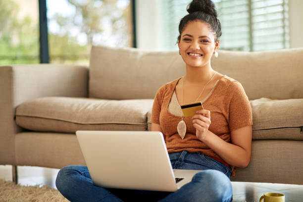 istock Paying online with no queues makes one happy shopper 813102940