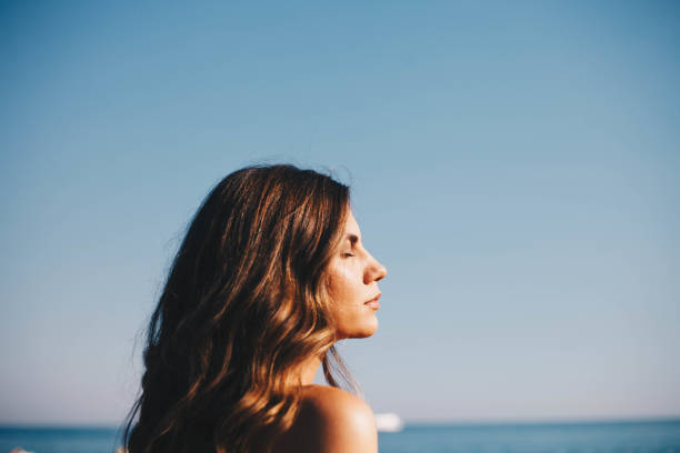 istock Sungazing as a way of life 813111498