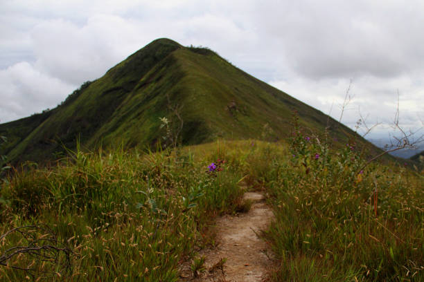istock Petropolis Mountain / Mountains in Petropolis 07 813142376