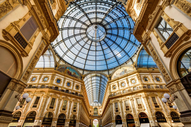 galleria vittorio emanuele ii de milan - galleria vittorio emanuele ii photos et images de collection