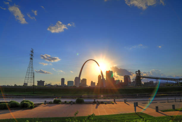 istock St. Louis, Missouri skyline 813171316