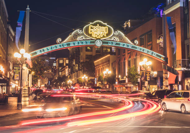 gas lamp quarter - san diego - night downtown district north america san diego california imagens e fotografias de stock