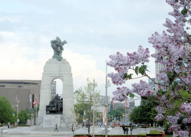 istock Ottawa area near War Memorial 2008 813195878