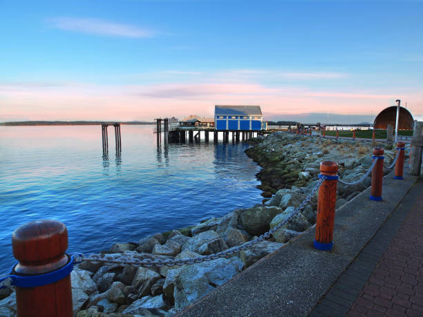istock Seawalk in Sidney, Vancouver Island, British Columbia 813233092