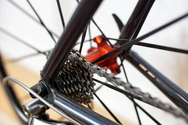 istock rear hub and gearing for road bike 813288884