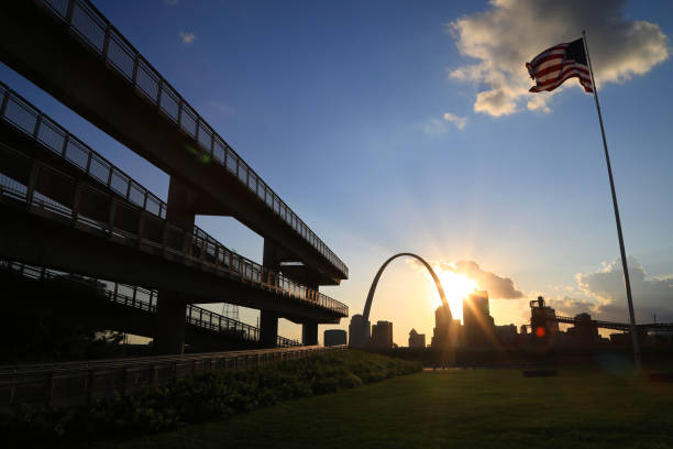 istock St. Louis, Missouri Skyline 813304194