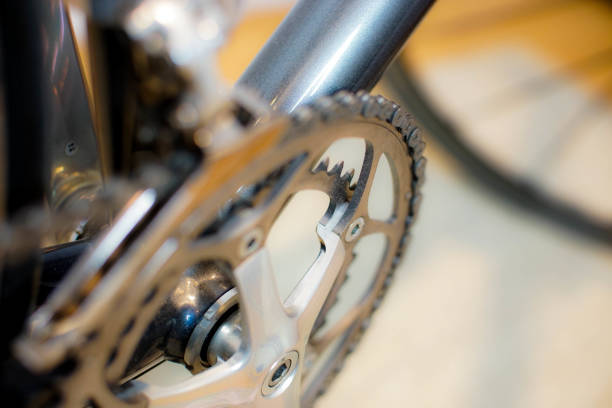 istock crank on road bike 813316830