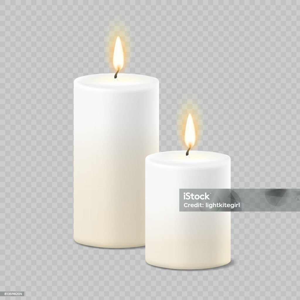 Ensemble de bougies blanche réaliste vector avec feu sur fond transparent. Chandeliers aromatiques cylindrique avec des flammes - clipart vectoriel de Bougie libre de droits