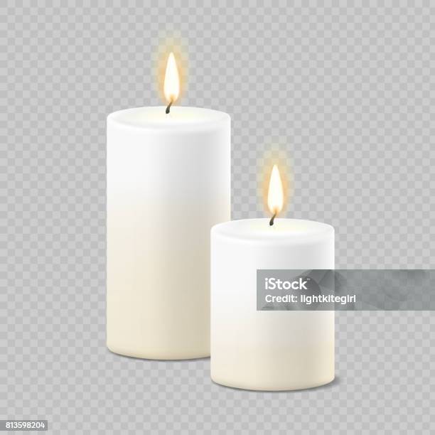 Ensemble De Bougies Blanche Réaliste Vector Avec Feu Sur Fond Transparent Chandeliers Aromatiques Cylindrique Avec Des Flammes Vecteurs libres de droits et plus d'images vectorielles de Bougie