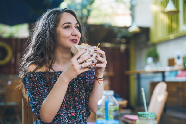 istock I am so hungry this morning 813641254