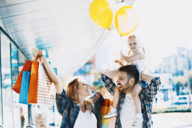 istock Family enjoying shopping 813681540