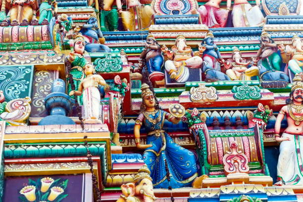 gopuram sri lanka - gopuram architecture and buildings temple sri lanka photos et images de collection