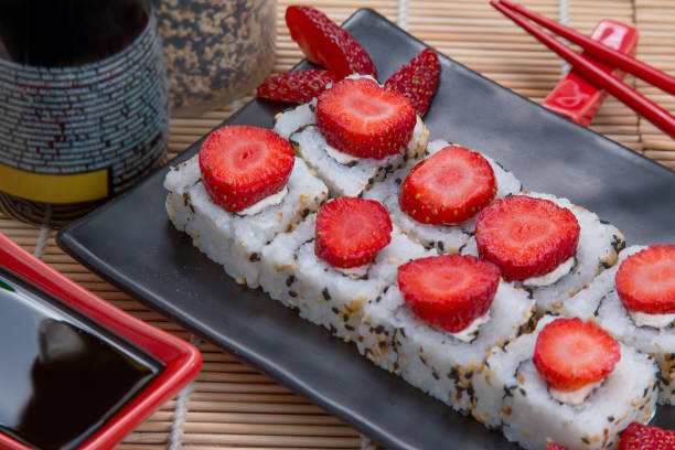 istock uramaki japanese Strawberry 813774840