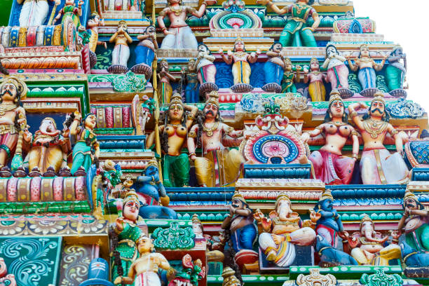 temple de gopuram batikaloa sri lanka - gopuram architecture and buildings temple sri lanka photos et images de collection
